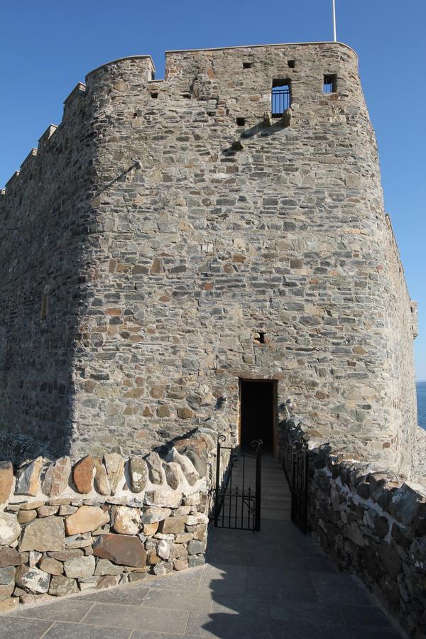 Mingary Castle - Restaurant With Rooms Kilchoan Exterior photo